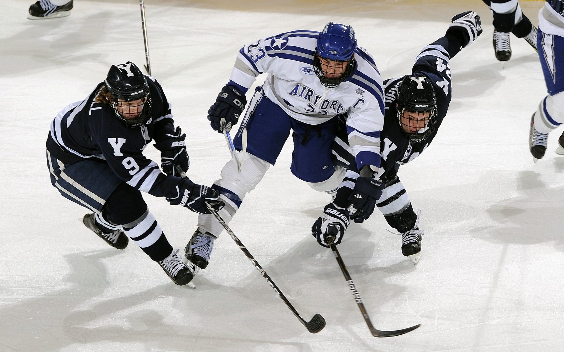 爱游戏大厅-法国国家队新一代核心逐渐成型，冲击欧洲杯